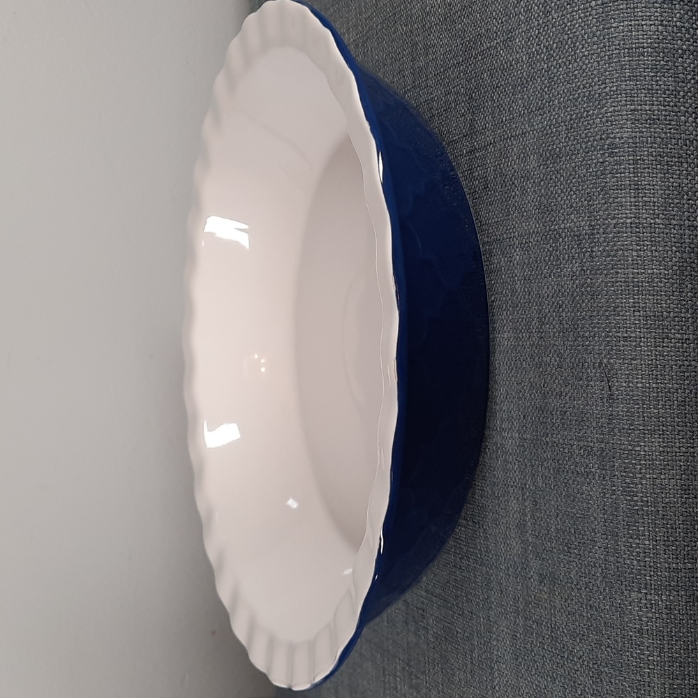 Ruffle Fluted Edge Pottery Pie Plate Baking Blue Embossed Pattern Bake Ba…